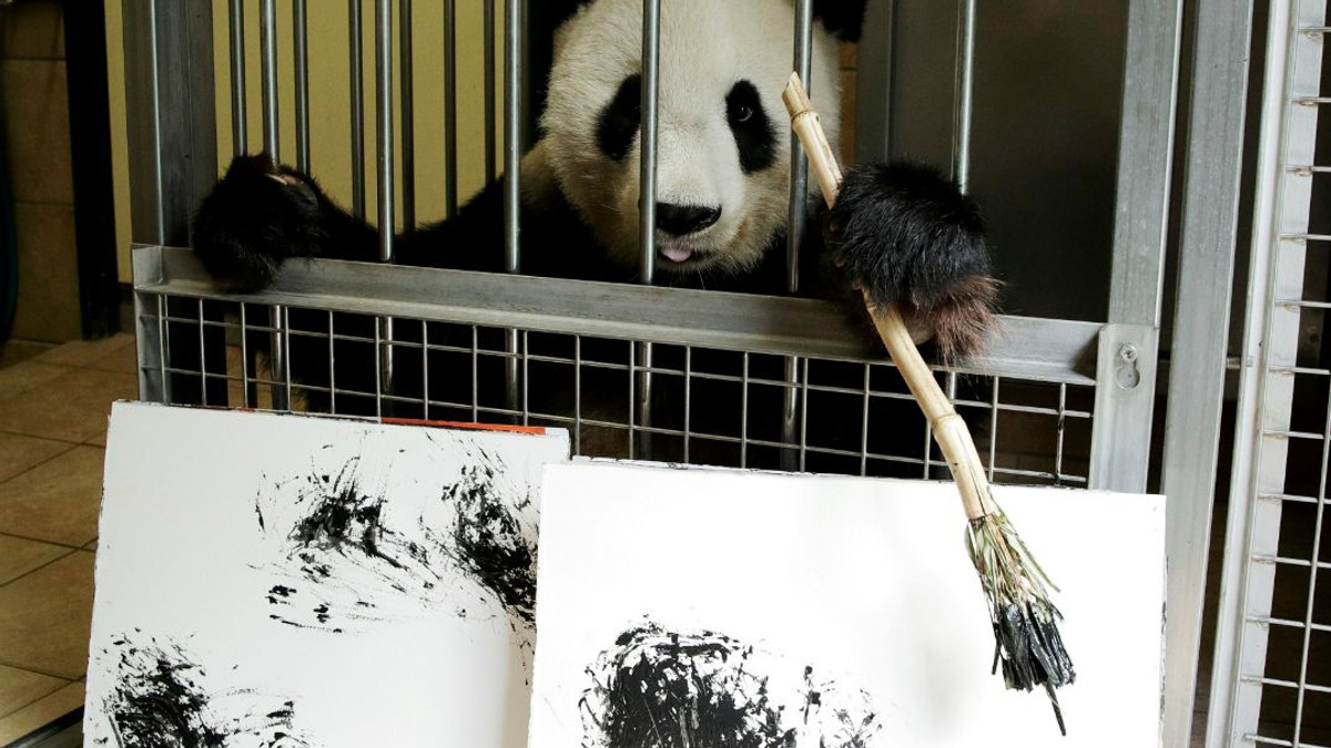 Панда малює картини - фото 1