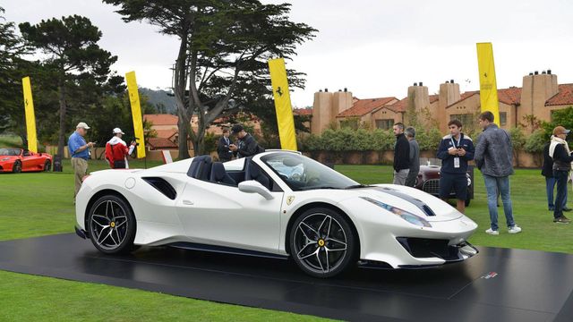 Ferrari 488 Pista Spider дебютував у США - фото 272482