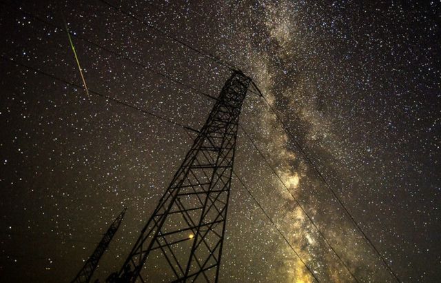 Вражаючі кадри зорепаду - фото 269595