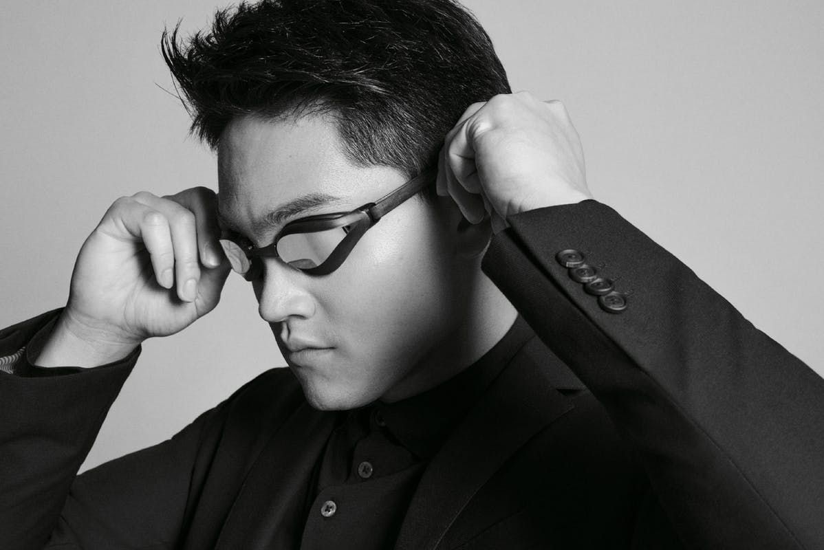 Кампейн показує перевагу нових костюмів Hugo Boss - фото 1