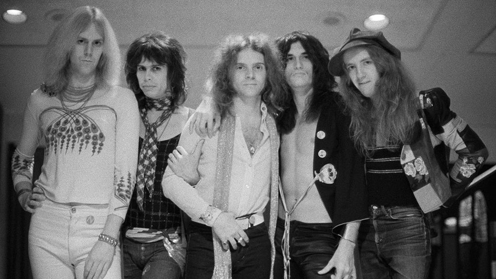 Гастрольний фургон легендарних Aerosmith знайшли в лісі: опубліковно фото