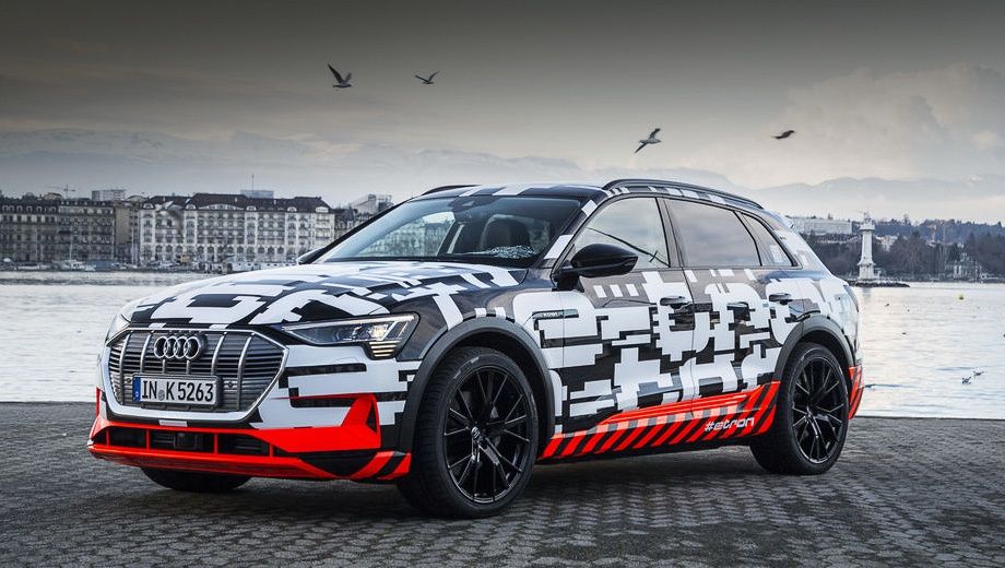 Кросовер Audi e-tron - фото 1