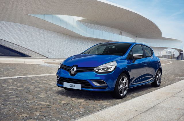 На другому місці розташувався Renault Clio- фото 267314