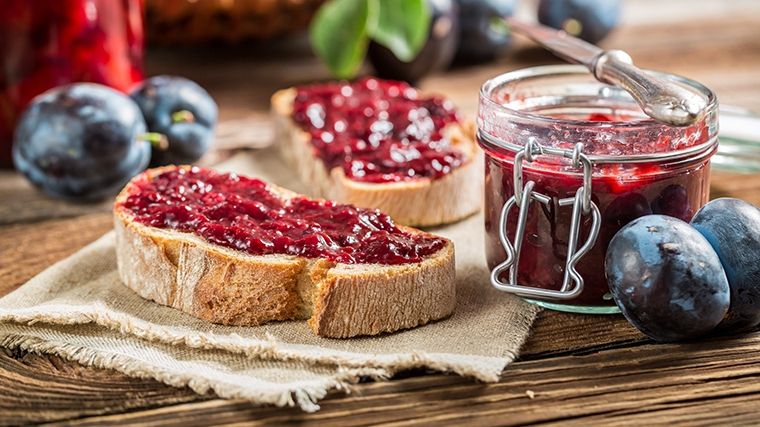 Сливи на зиму – швидкі і прості рецепти на будь-який смак - фото 1