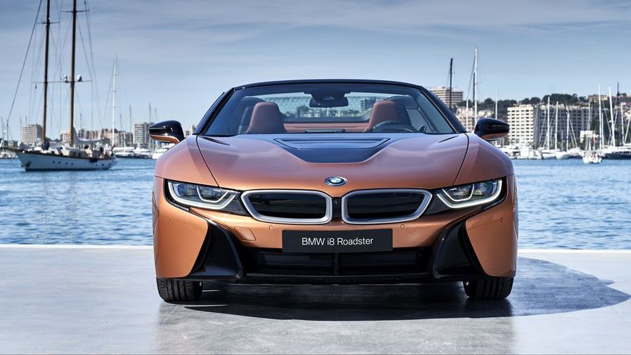 BMW оголосила ціни на новий i8 Roadster
