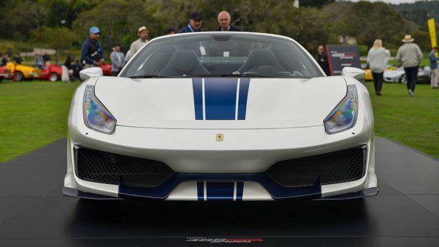Ferrari 488 Pista Spider дебютував у США - фото 272481