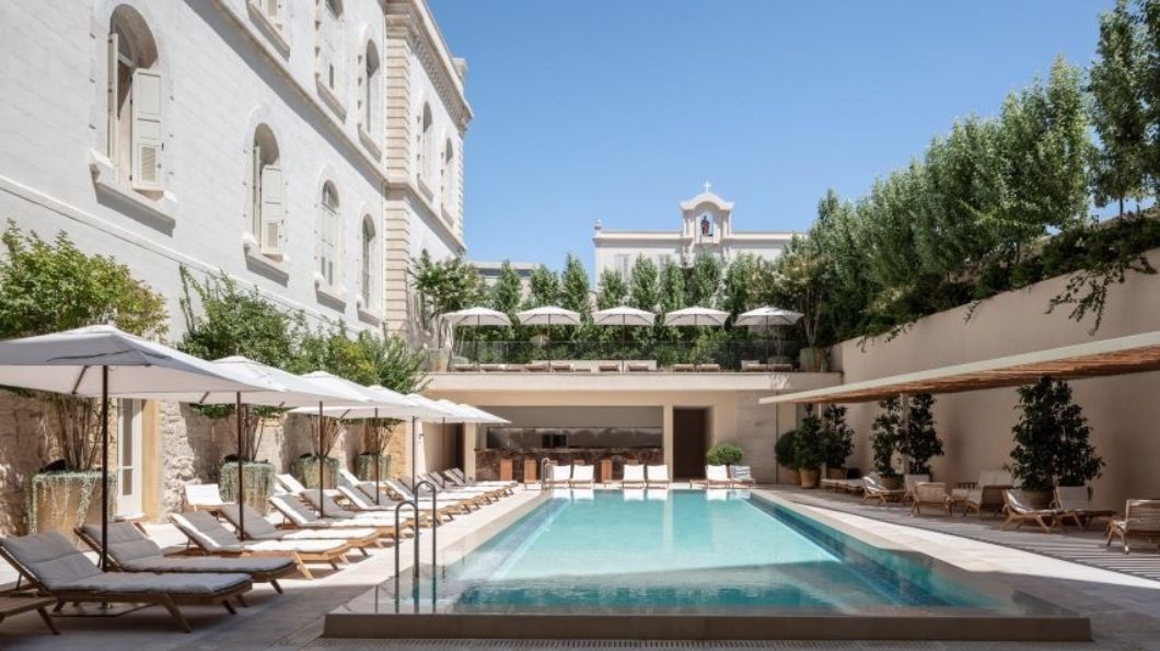 Готель у колишньому монастирі в Тель-Авіві: ефектні фото