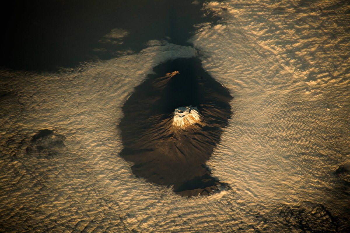 Як виглядає Кіліманджаро з космосу: кадри від астронавта