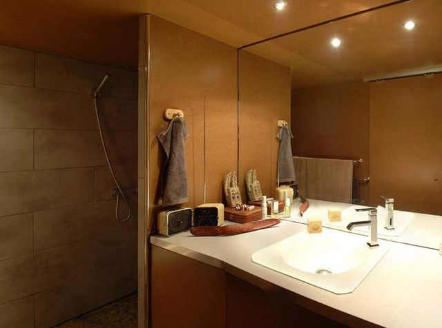 Француз зробив затишний будинок з простого гаража- фото 278214