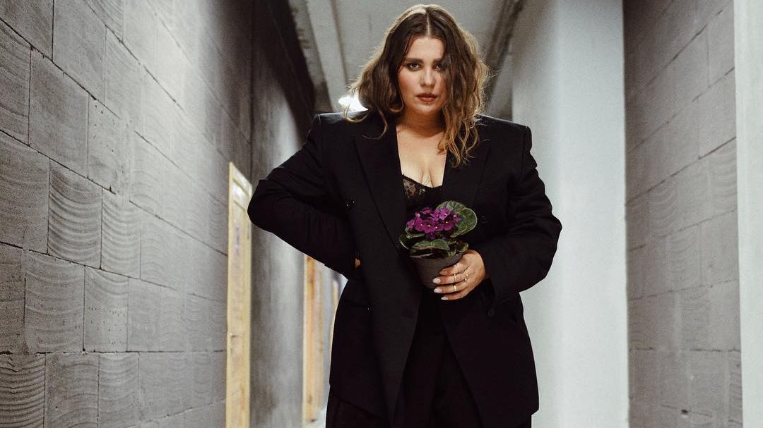 Прем'єра кліпу KAZKA – Плакала - фото 1