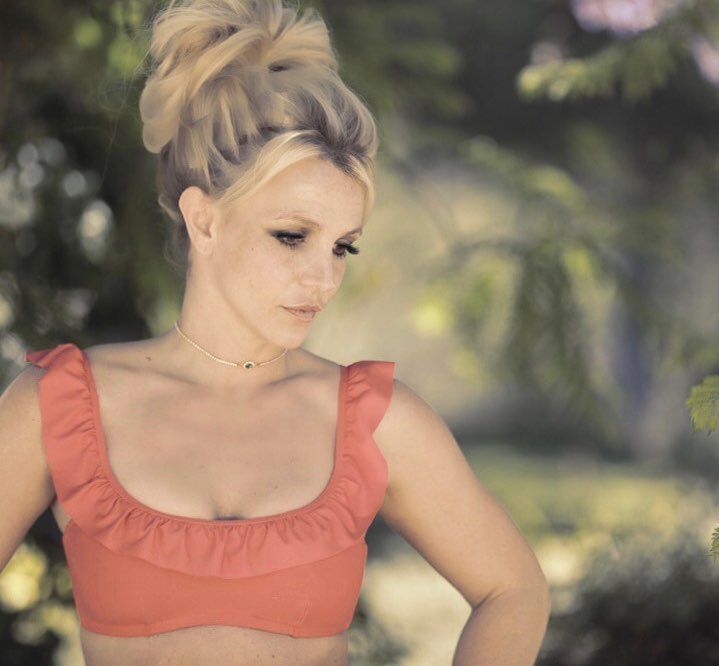 Брітні Спірс похизувалась спортивним тілом у бікіні