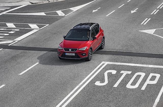 Seat удосконалив свій кросовер Arona, і тепер він ще економічніший - фото 278778