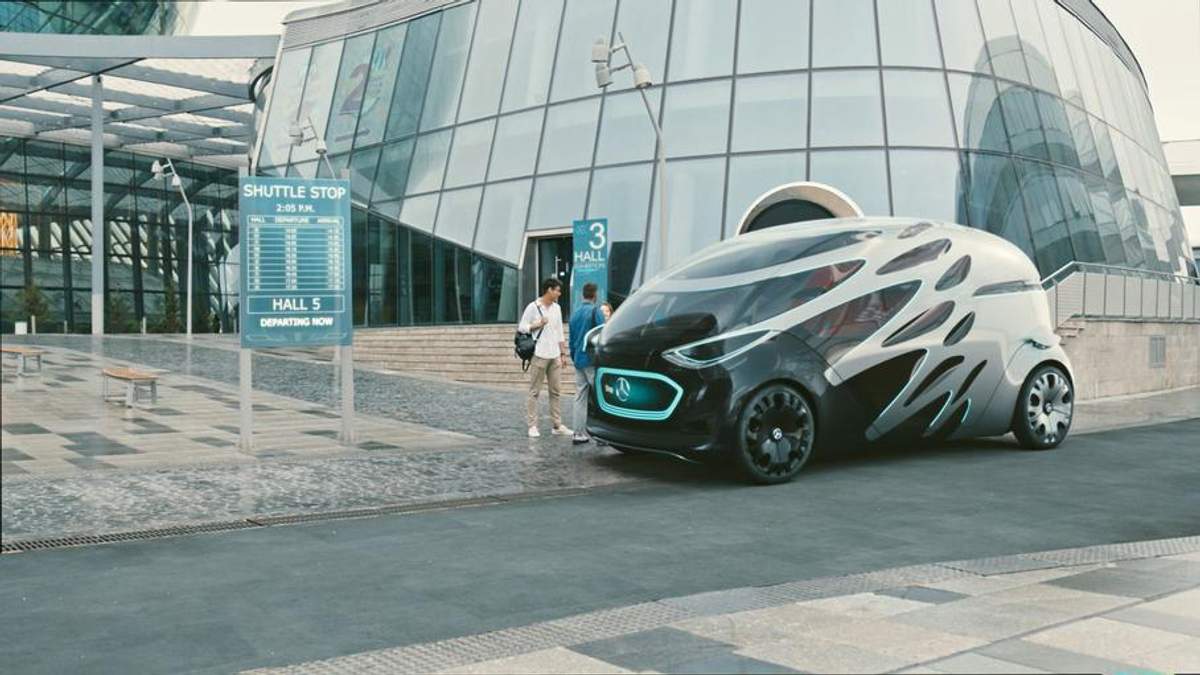 Mercedes-Benz показав прототип безпілотного трансформера - фото 1