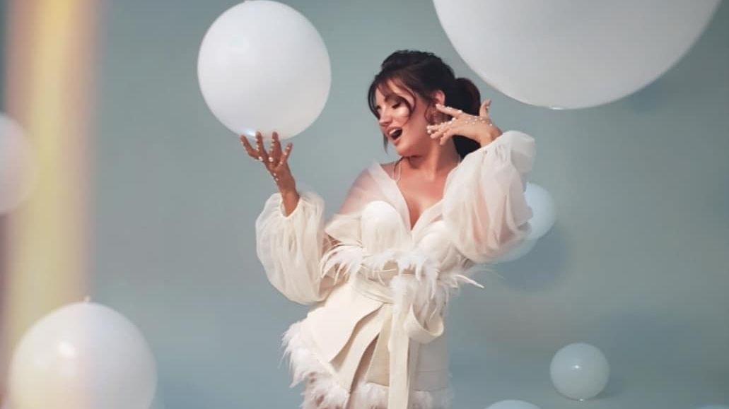 Прем'єра Оля Цибульська - Дивовижне життя (OST Смолфут) - фото 1