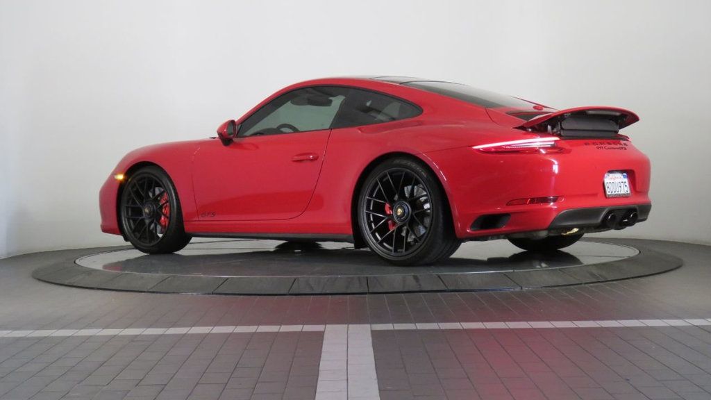 911: у мережі розсекретили новий Porsche