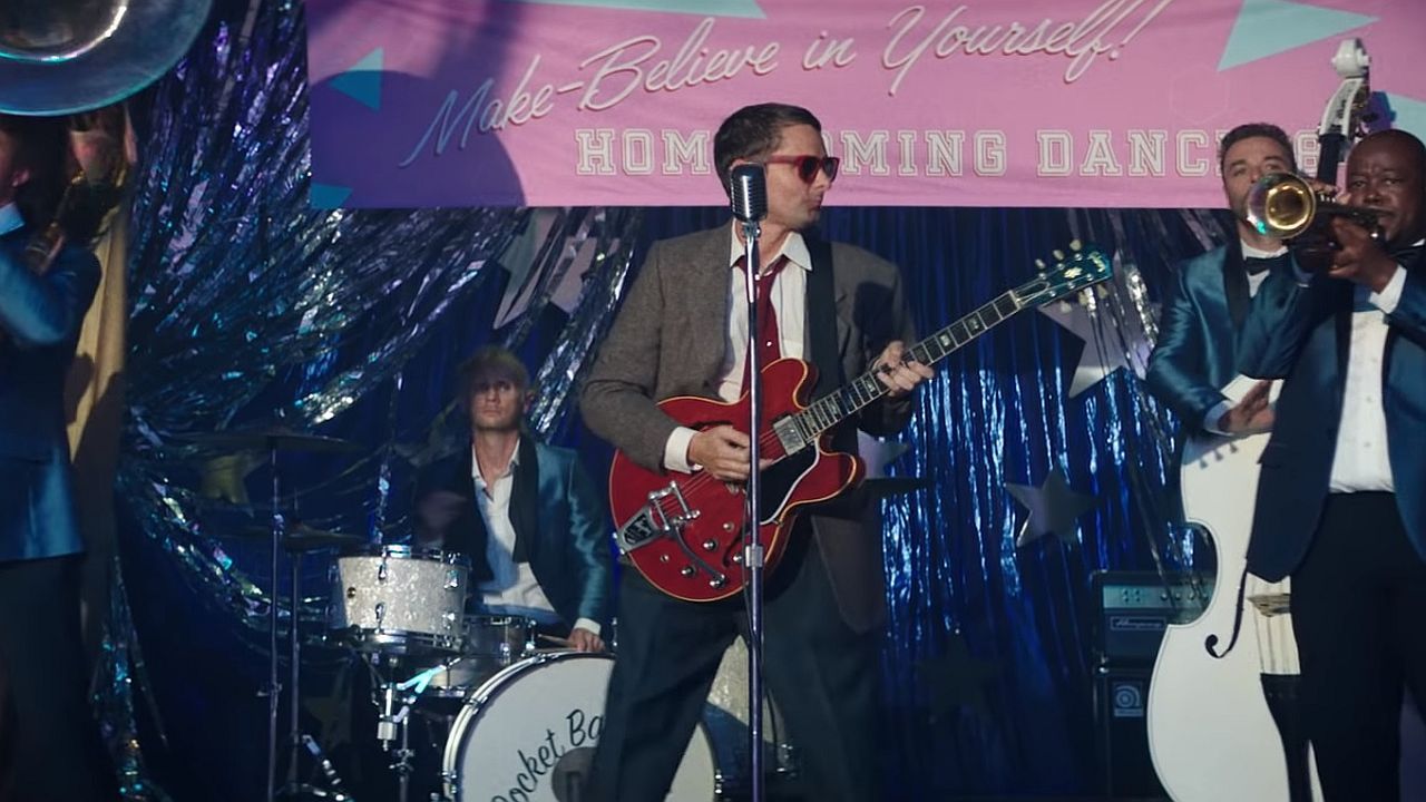 MUSE – Pressure: новий кліп у стилі ретро, який змусить ностальгувати