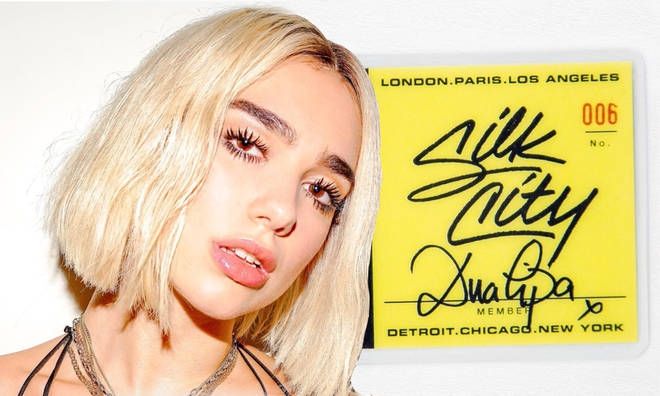 Зваблива Дуа Ліпа показала себе у новому кліпі Electricity