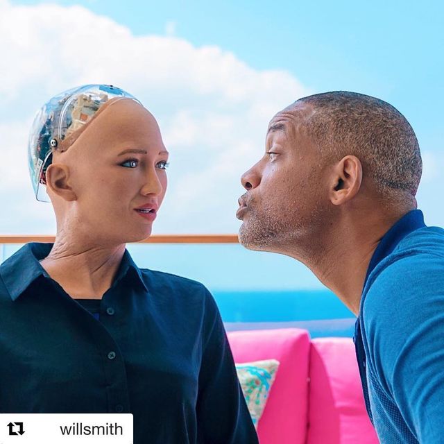 Віллу Сміту не вдалося позалицятися до робота Софії - фото 275445