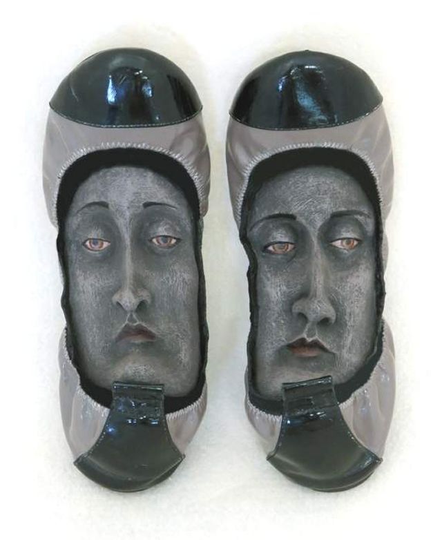 Художниця креативно оживила звичайне взуття- фото 276306