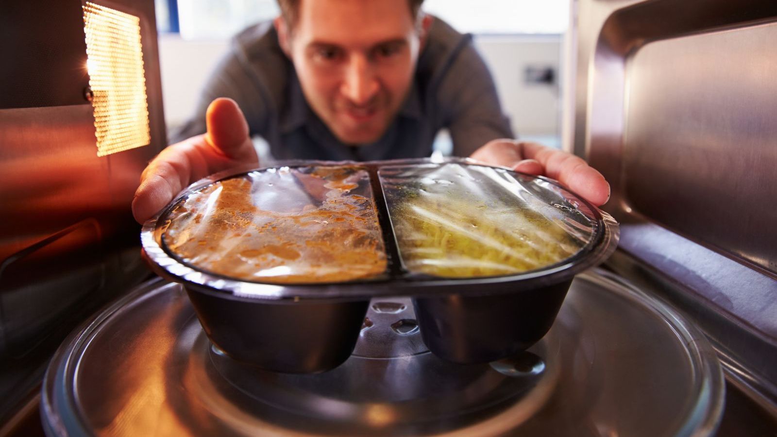 Продукти, які небезпечно розігрівати після приготування