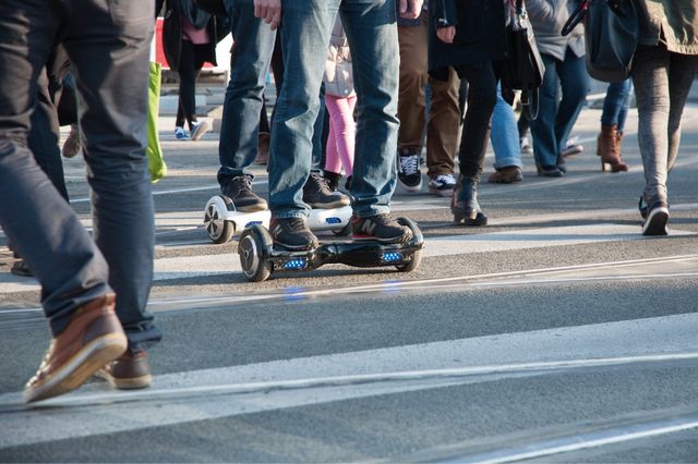 На роботу на гіроборді - фото 277100