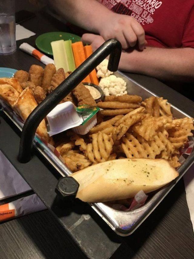 Подача страв у закладах, яка вас здивує - фото 278464