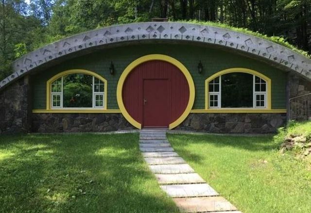 Як виглядає заміський будиночок, про який мріє кожен - фото 279156