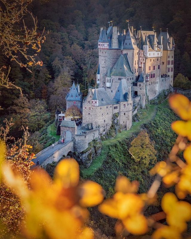 Алтуг Галіп ділиться фото своїх подорожей - фото 278407