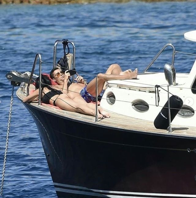 Кріштіану Роналду і Джорджина Родрігес / фото папараці - фото 274114