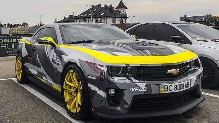 В Україні побачили заряджений Chevrolet Camaro ZL1