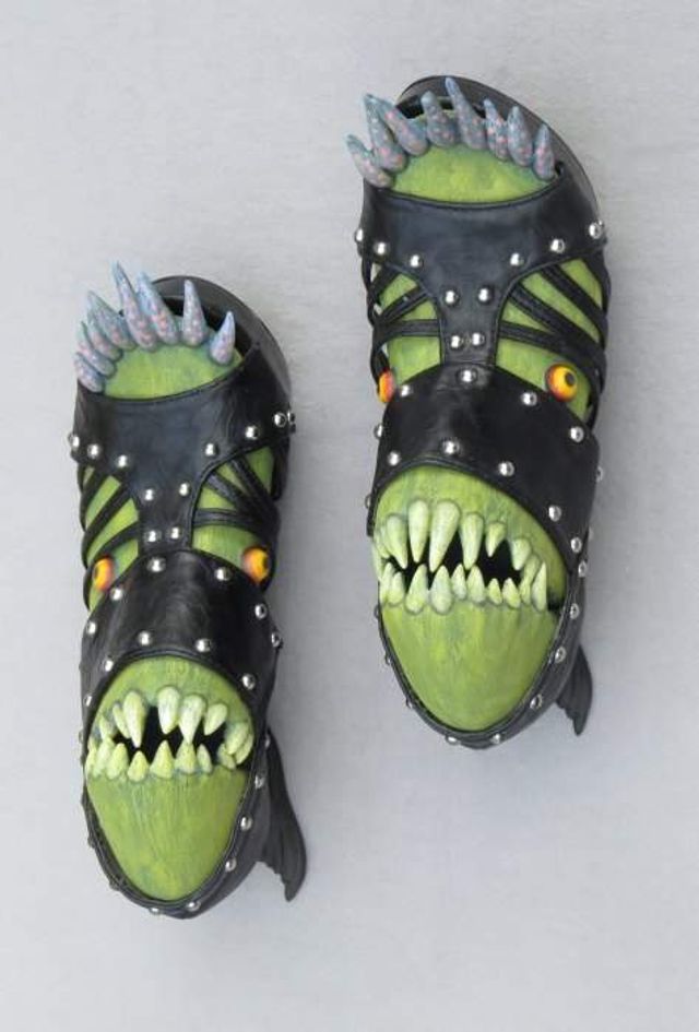 Художниця креативно оживила звичайне взуття- фото 276304
