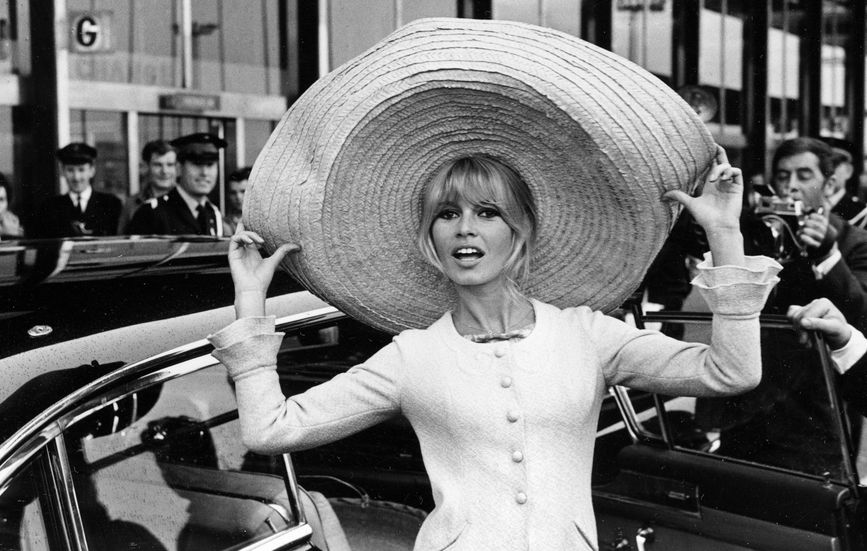 Головний секс-символ всіх часів та ікона стилю епохи: день народження Бріжит Бардо