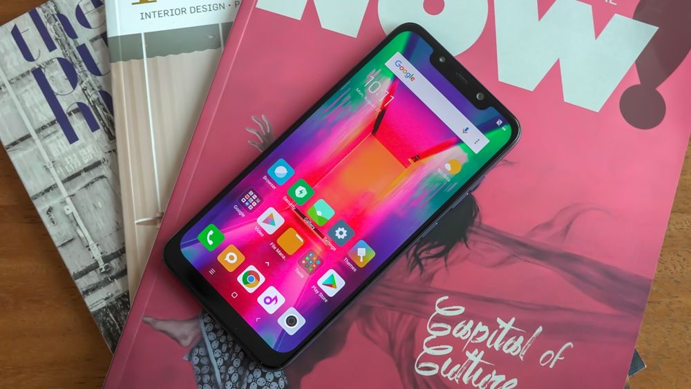 Pocophone F1 успішно пройшов тест на міцність - фото 1