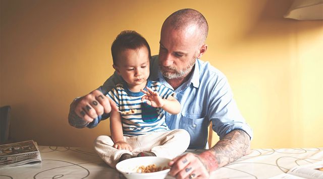 Нестача білка в харчуванні чоловіка може негативно вплинути на його майбутніх дітей - фото 274700