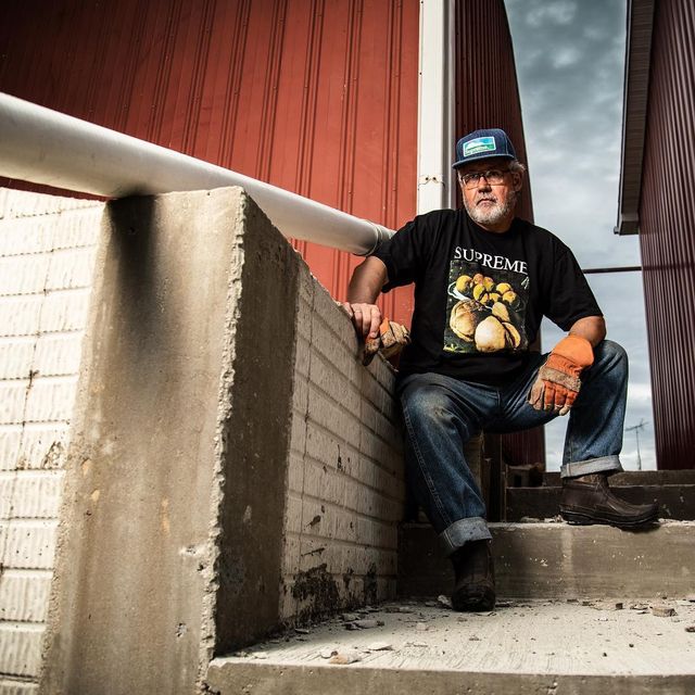 Фермери потролили бренд Supreme - фото 274148