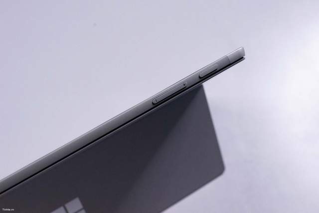 Новий планшетний ПК Microsoft Surface Pro 6 - фото 278549