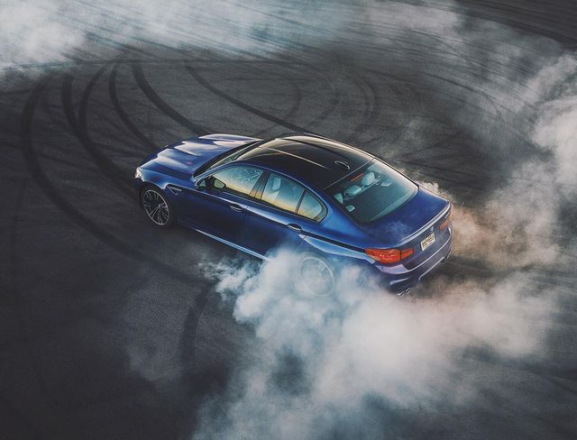 Річард Пардон показує автомобілі мрії - фото 276986