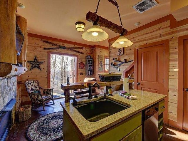 Цей маленький будинок приховує багато цікавого- фото 277504