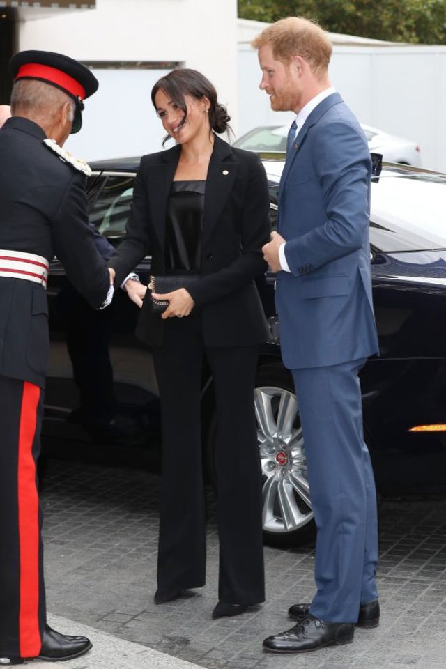 Меган Маркл знову порушила всі правила королівської сім'ї- фото 274524