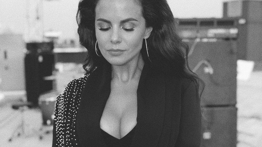 Настя Каменських заінтригувала новими фото