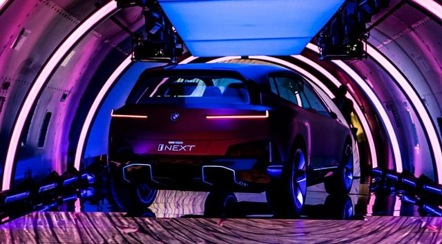 BMW iNEXT - фото 276378