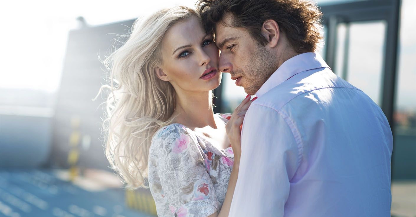 Названо вік, на який припадає пік зрад серед жінок - фото 1