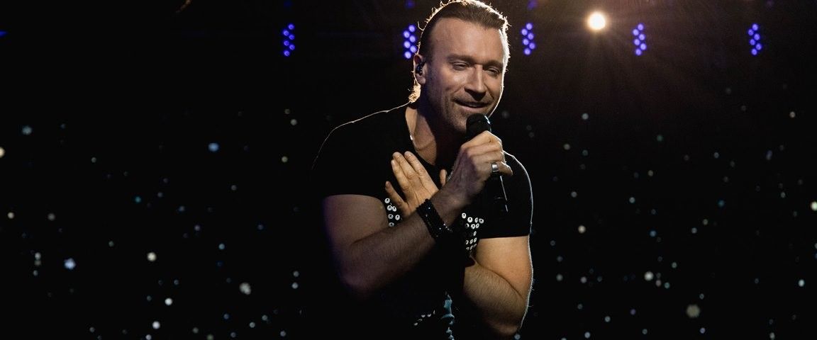 Олег Винник — Ты в курсе: кліп і текст пісні онлайн - фото 1