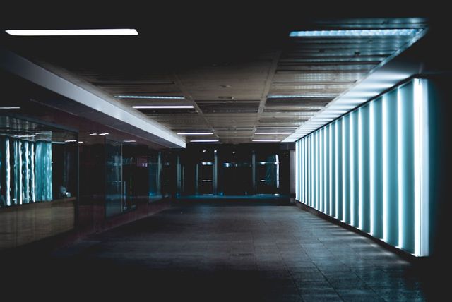 Іспанія у фото в стилі кіберпанк - фото 276437