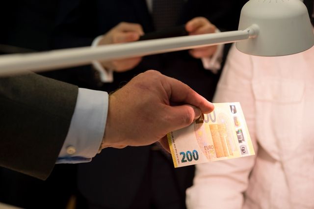 Європейський банк показав, як будуть виглядати нові євро - фото 276591