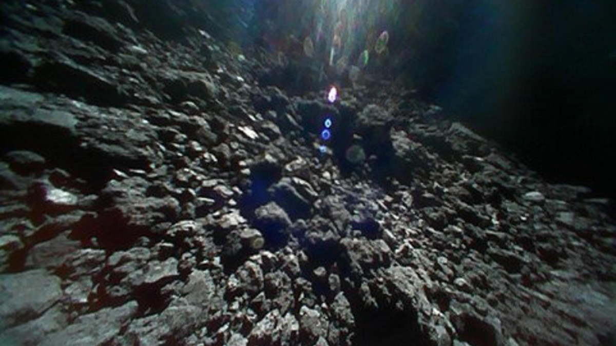 Відео з поверхні астероїда - фото 1