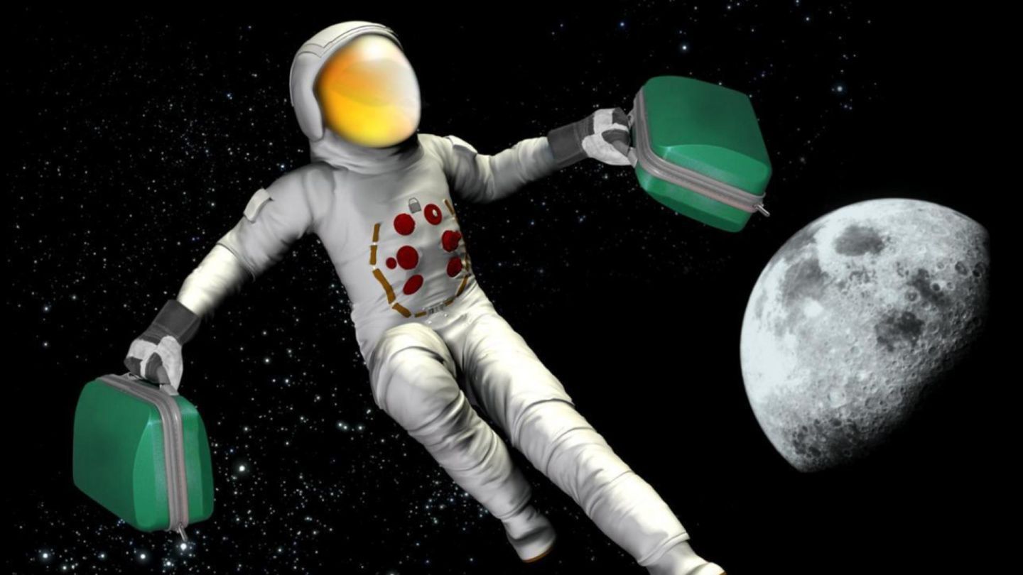 Хто стане першим туристом, який полетить навколо Місяця