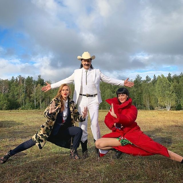 Даша Астаф'єва вразила світлиною з Зібровим і Камінською - фото 278947