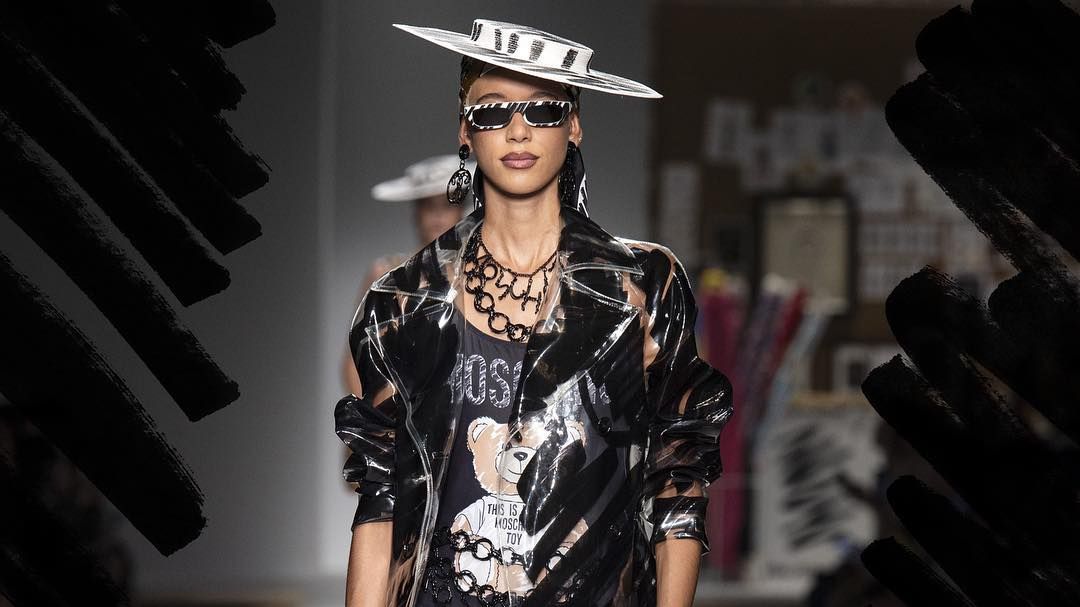 Moschino звинуватили у плагіаті: знайдіть відмінності