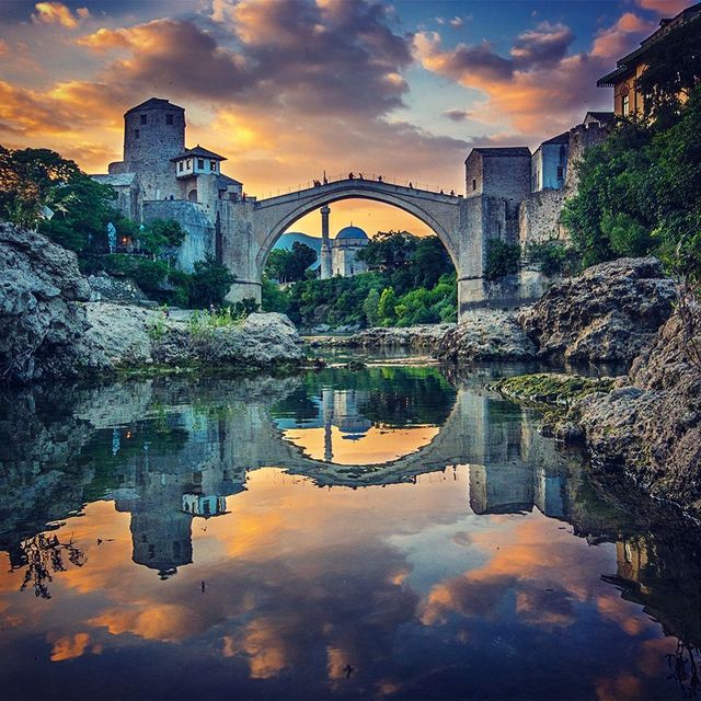 Алтуг Галіп ділиться фото своїх подорожей - фото 278397